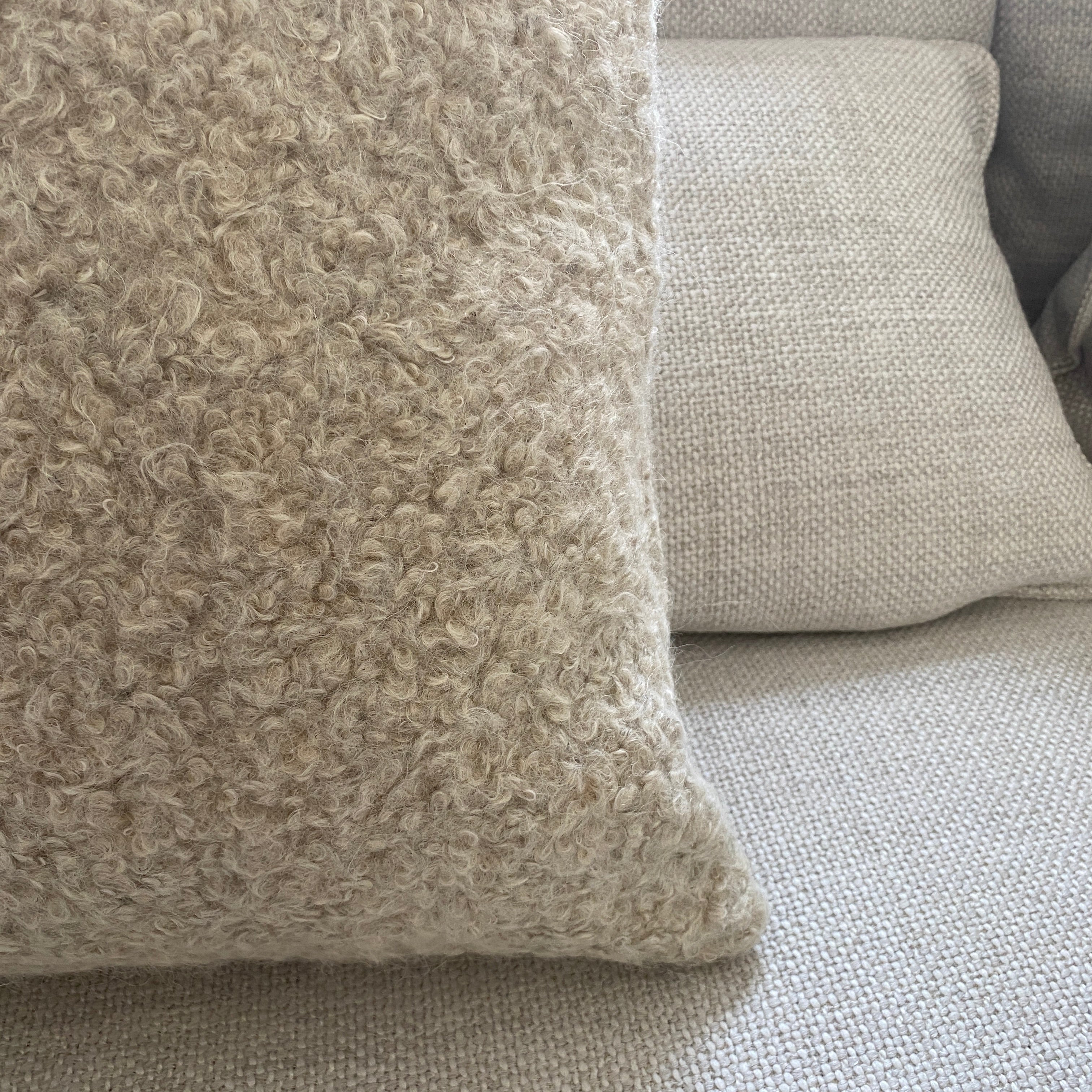 Limited Edition cushion CAPRICCIO, 50x50