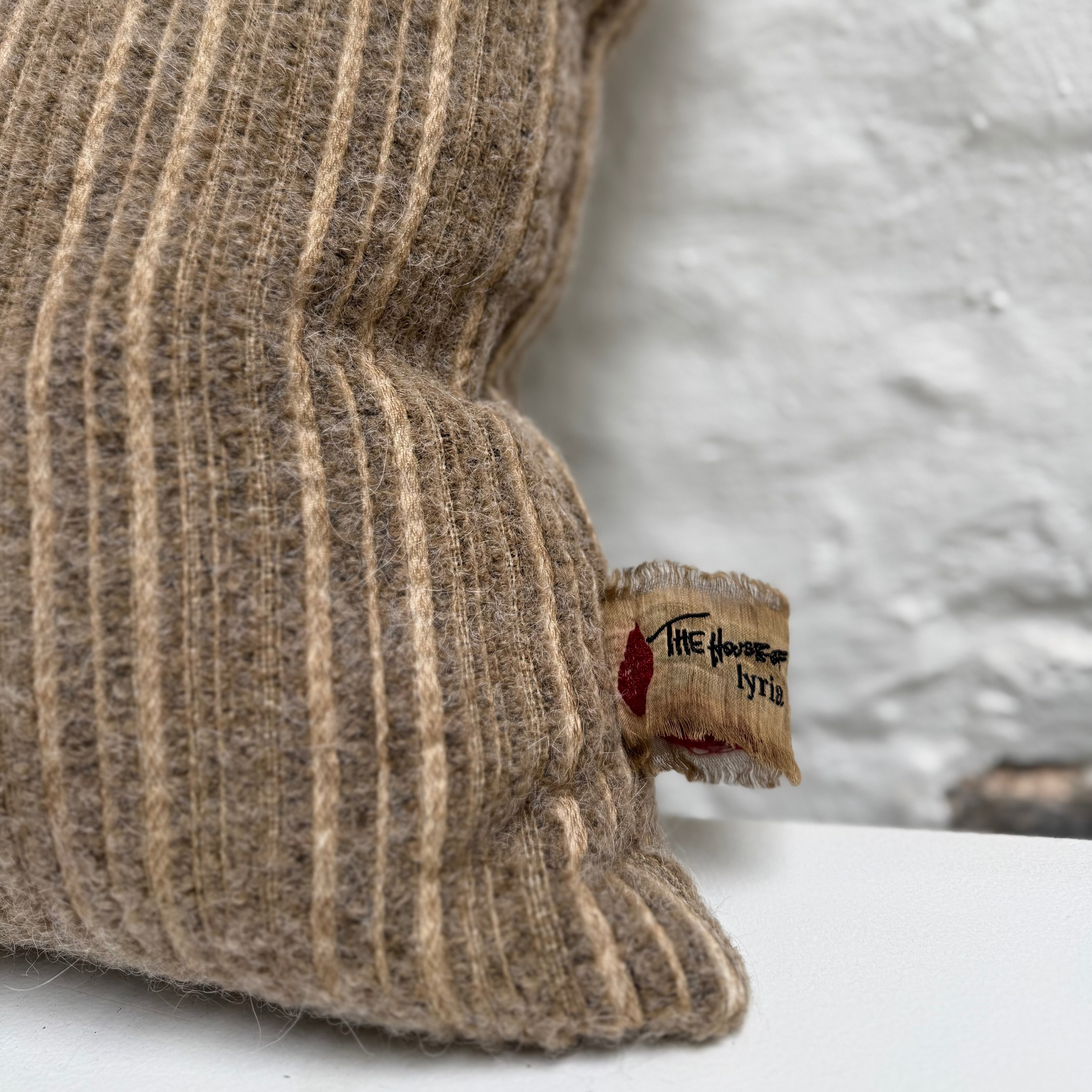 Limited edition cushion LUCIDIO, 45x40 cm