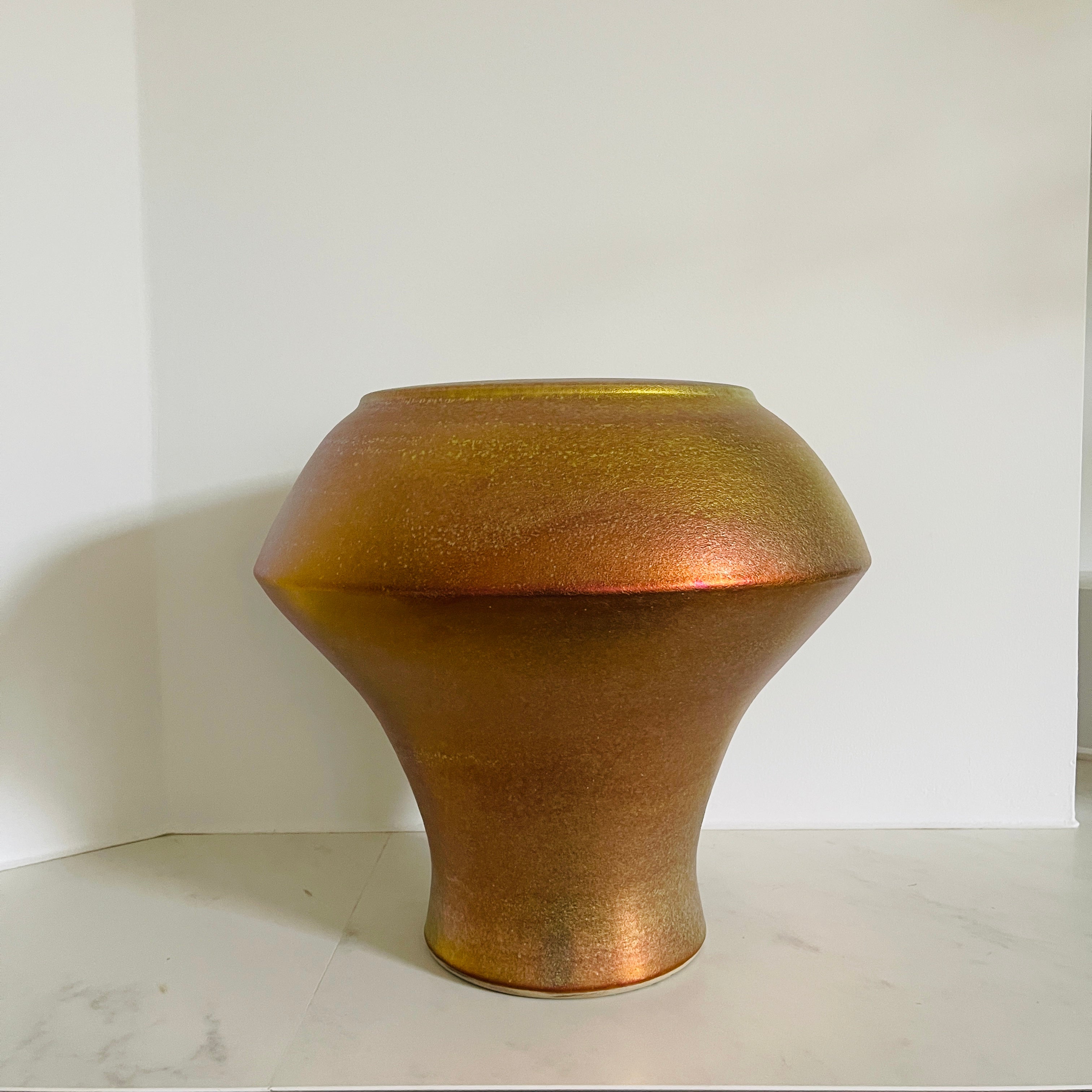 Mobach Ceramics vase KM176 - Gold