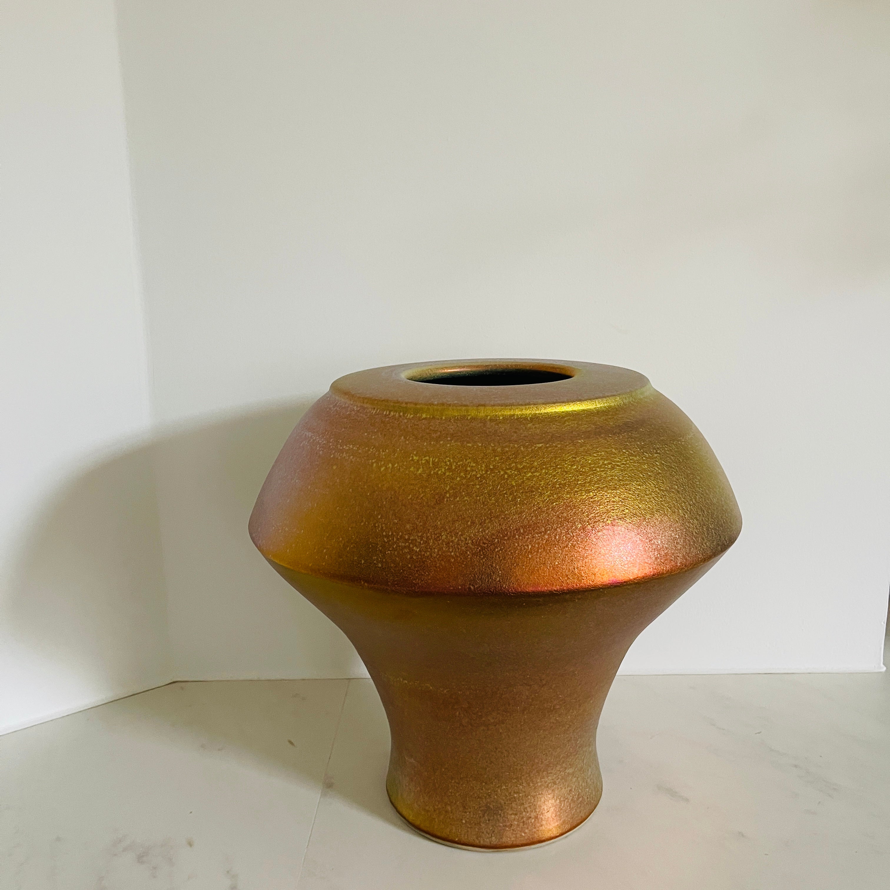 Mobach Ceramics vase KM176 - Gold