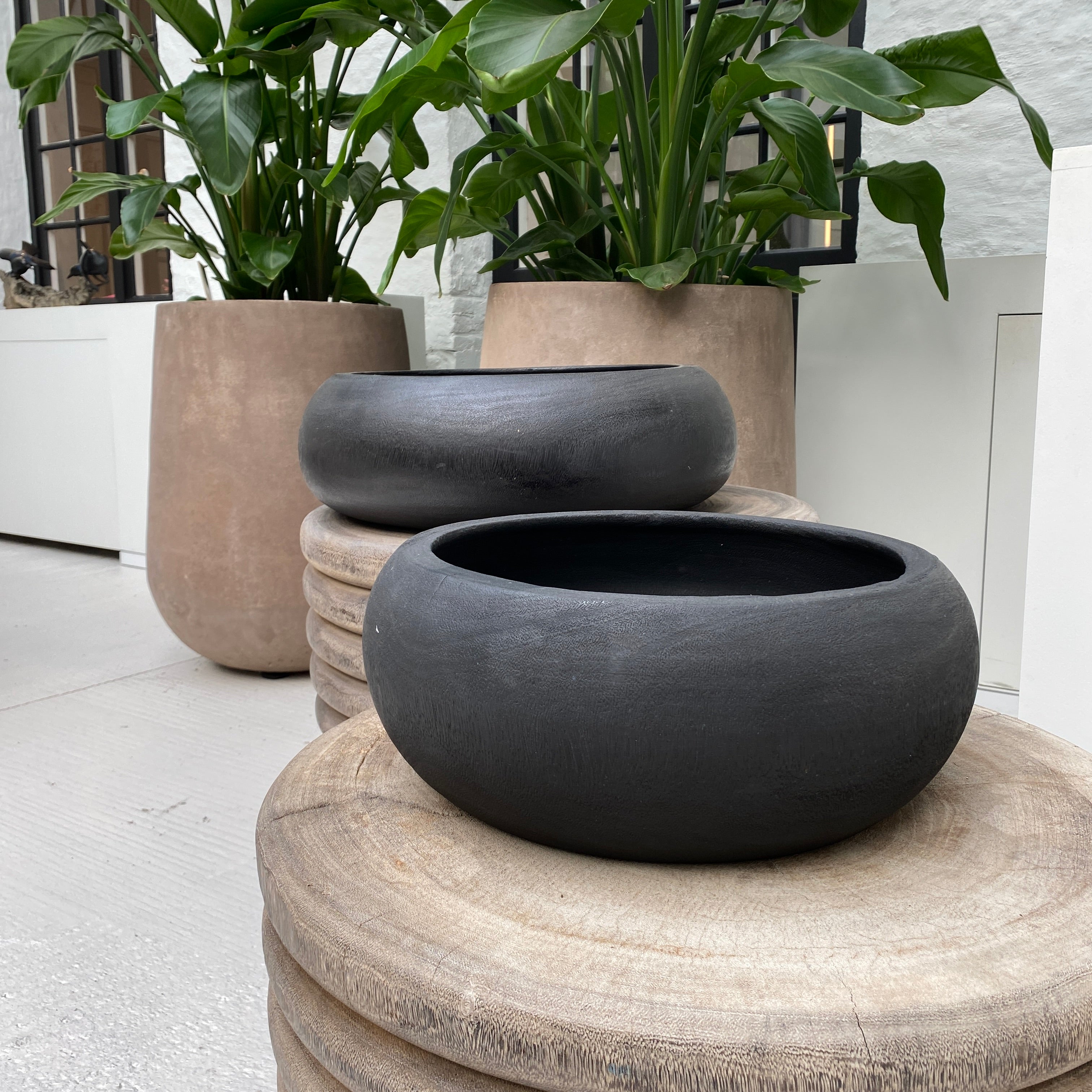 Warehouse Wide black bowl with convex rim