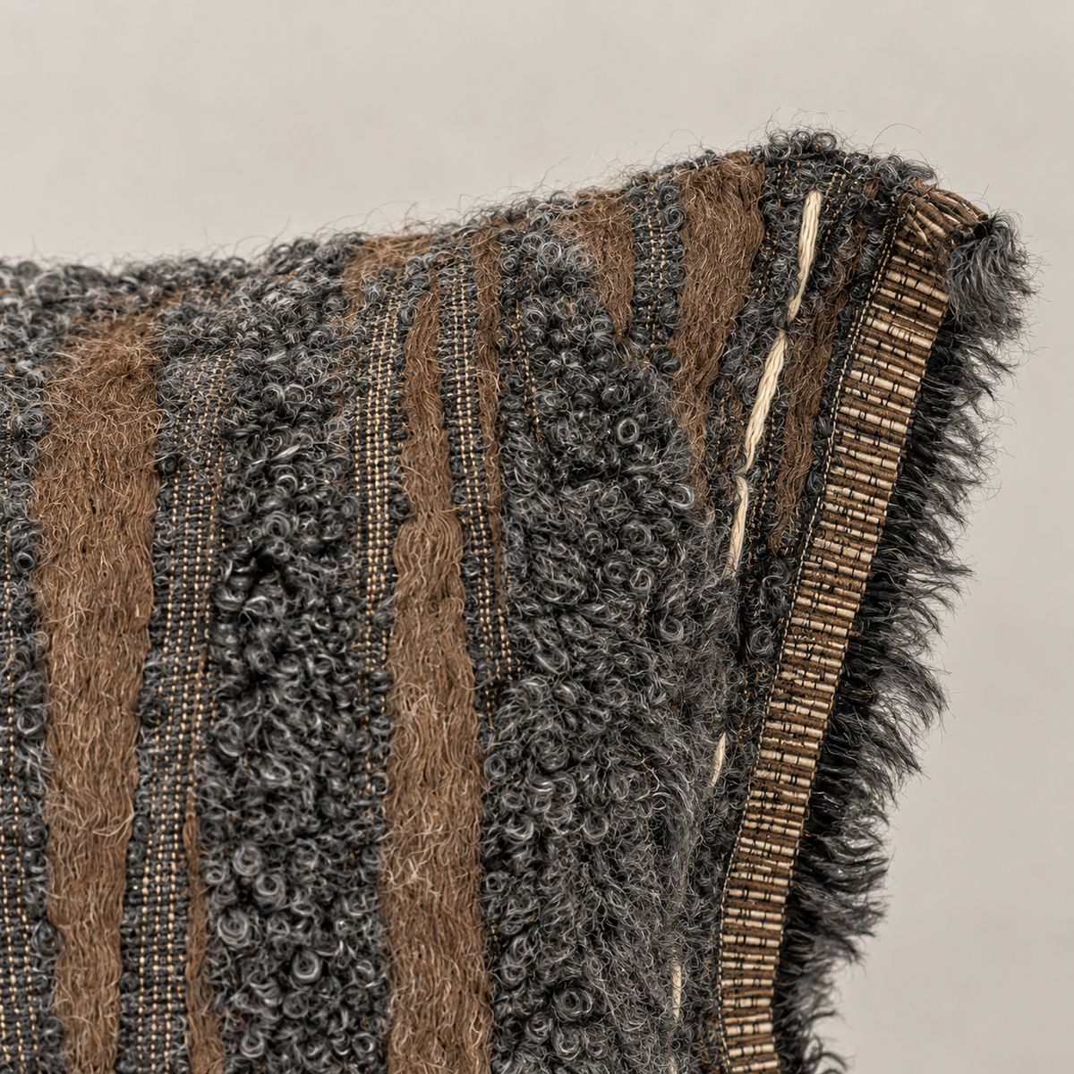 Limited Edition cushion ABIBO 4C, 60x40