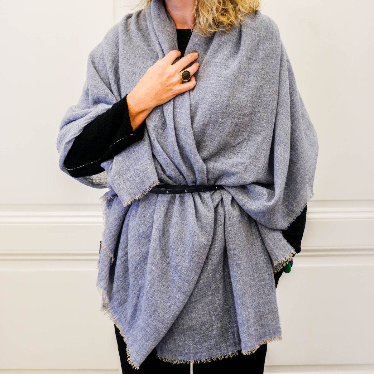 Oyuna plaid Esra Finely Kasjmier Mist Grijs
