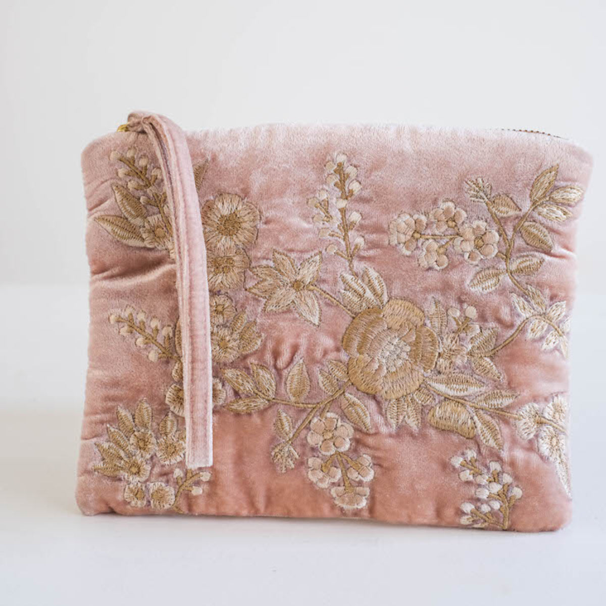 Anke Drechsel handgeborduurde Zip Pochette