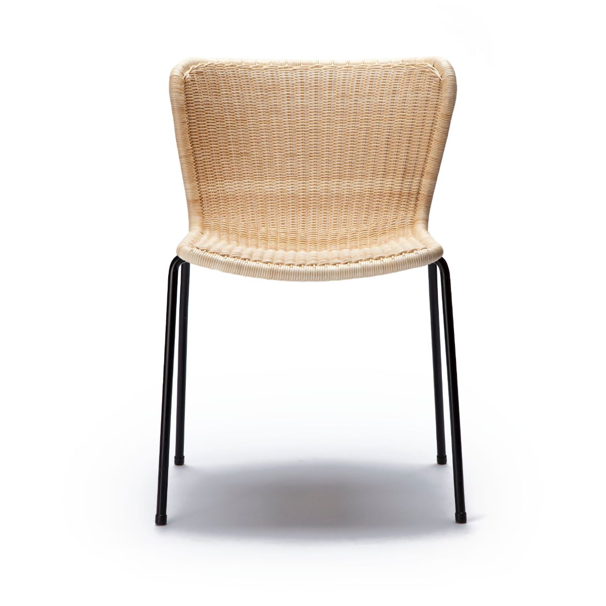 Feelgood designs chair C603 outdoor - by Yuzuru Yamakawa