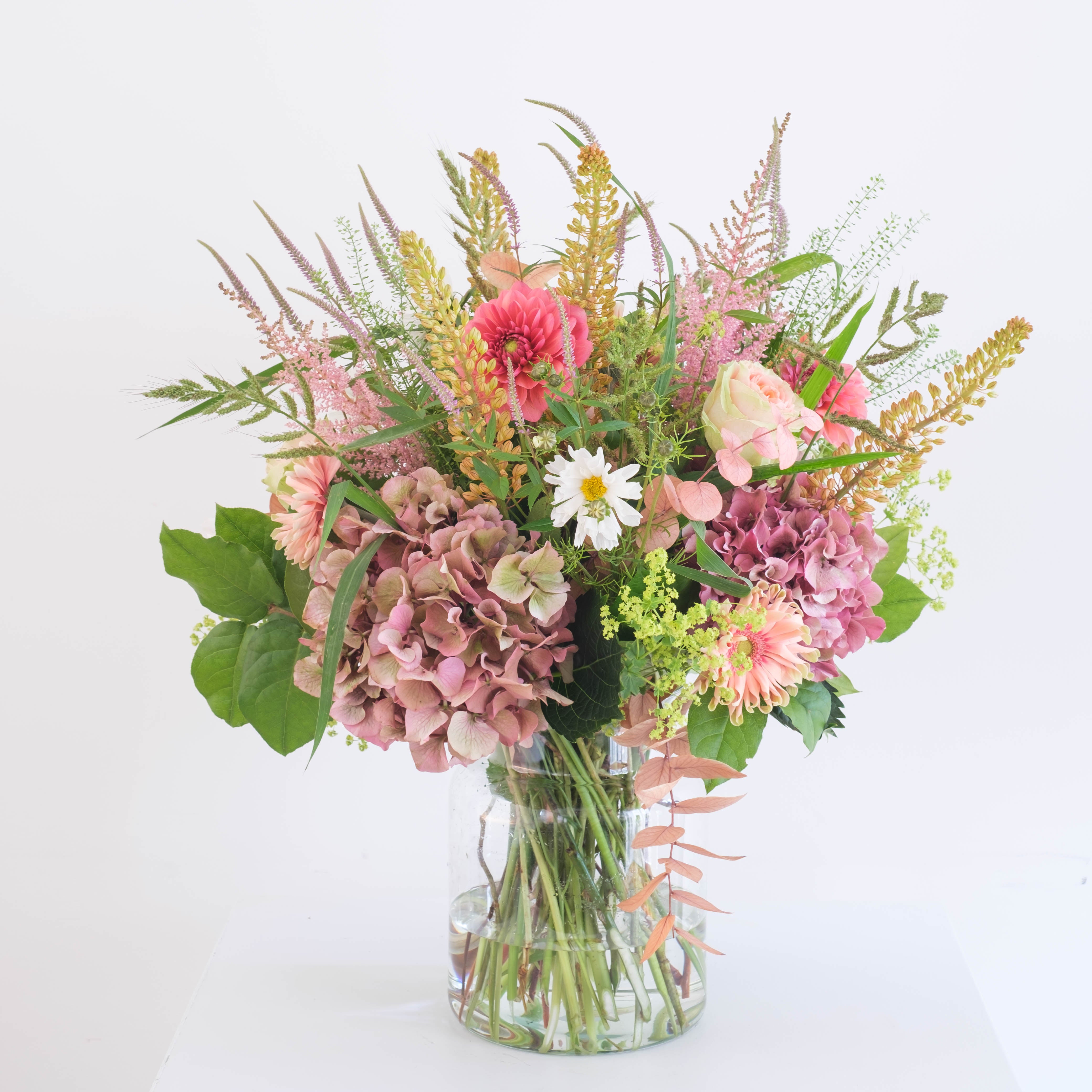 Seasonal bouquet without vase