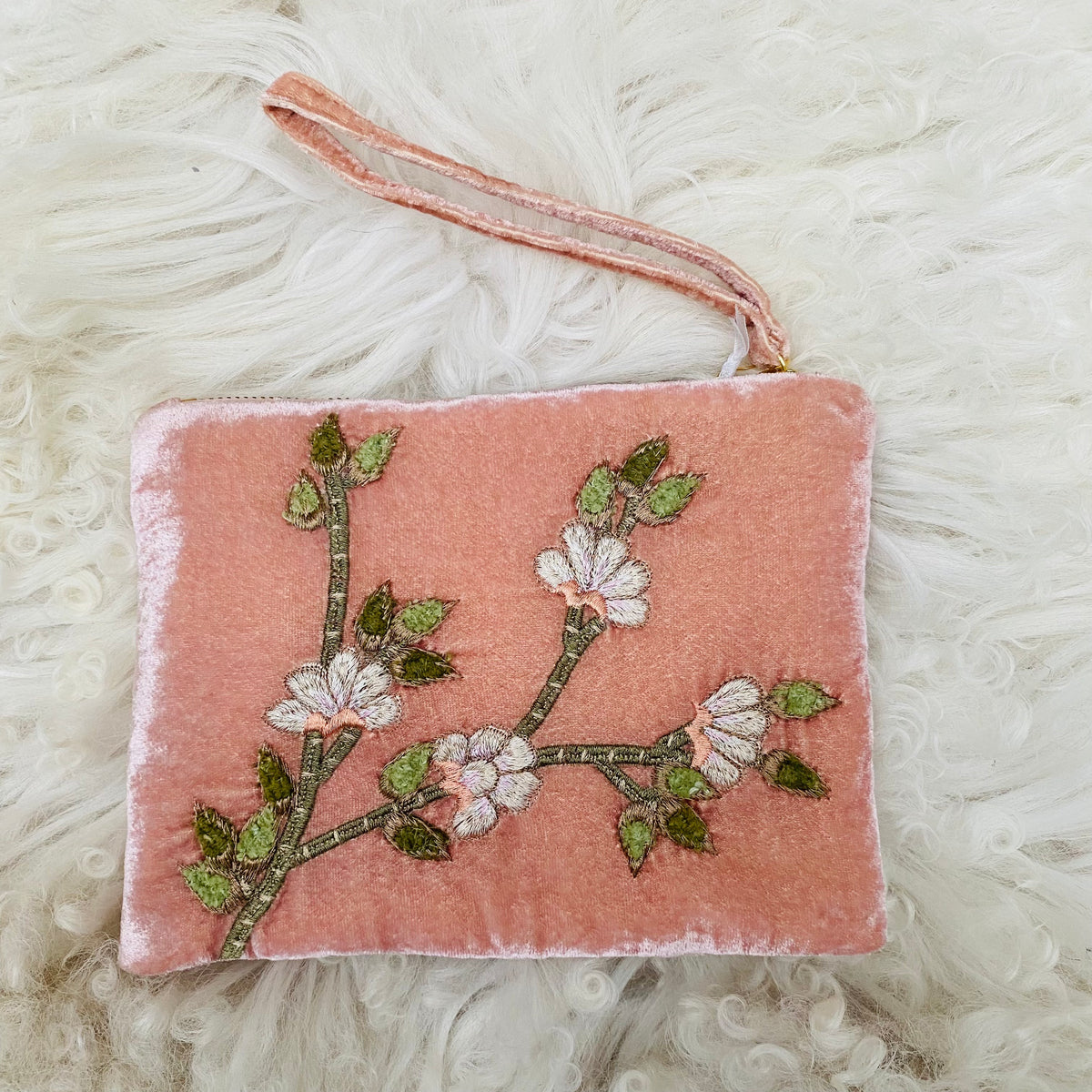 Anke Drechsel handgeborduurde Zip Pochette - Tuileries pink quartz/new color