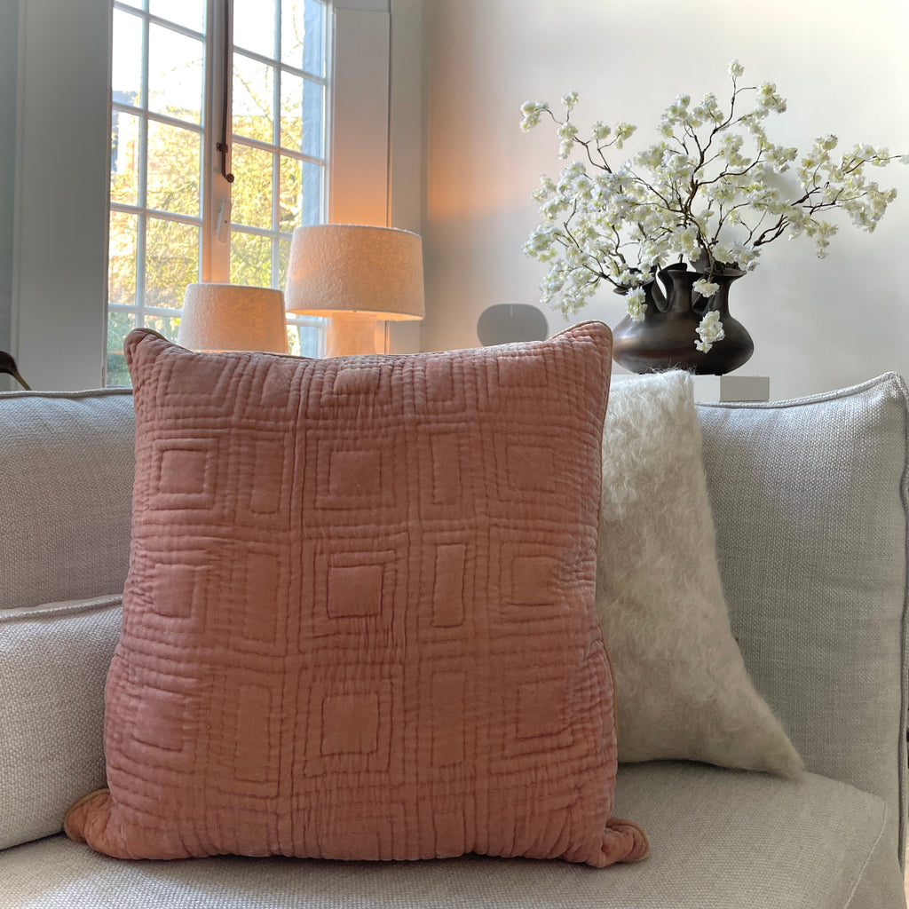 Anke Drechsel kussen - Labyrinth Rose Quartz