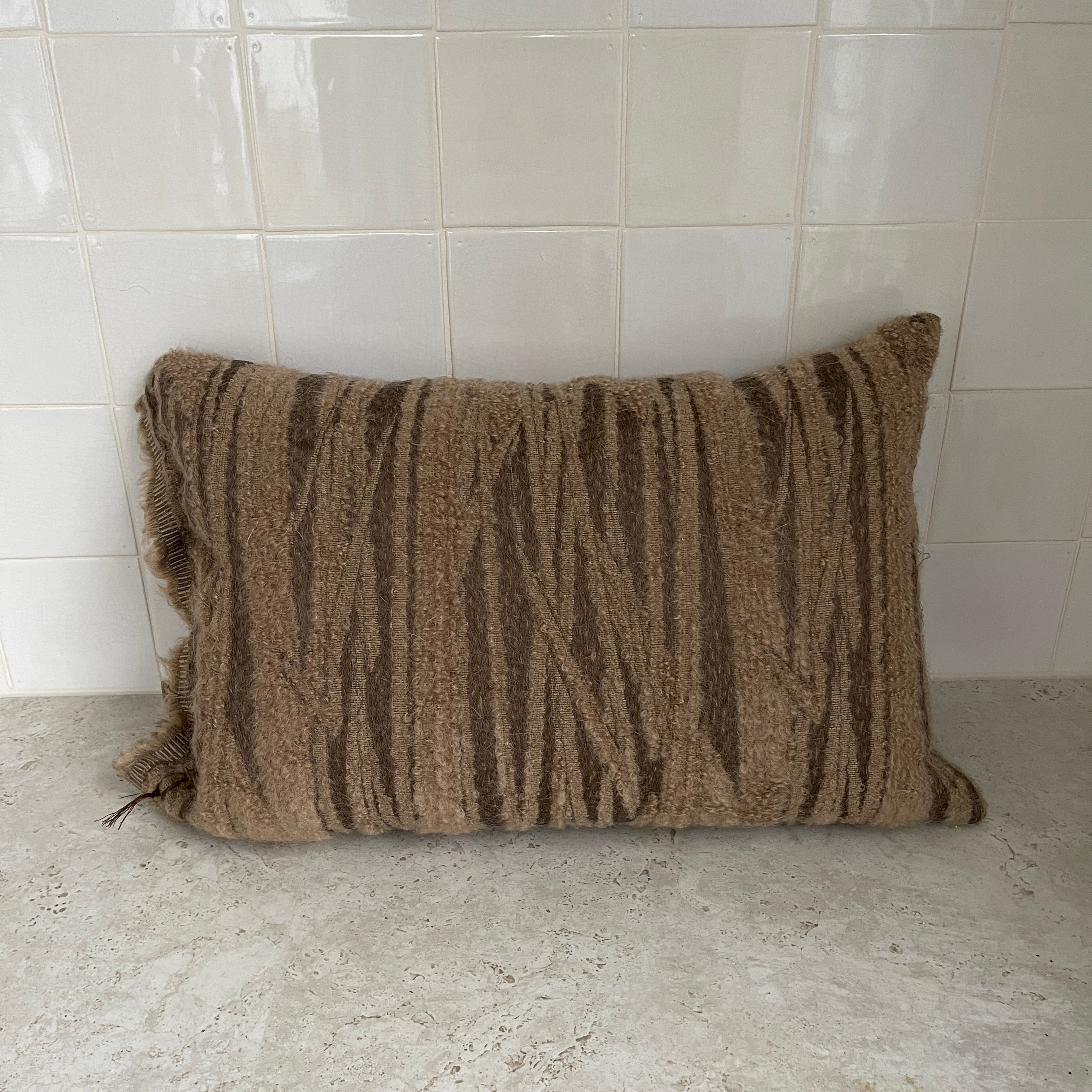 Limited Edition cushion ABIBO 2C, 60x40