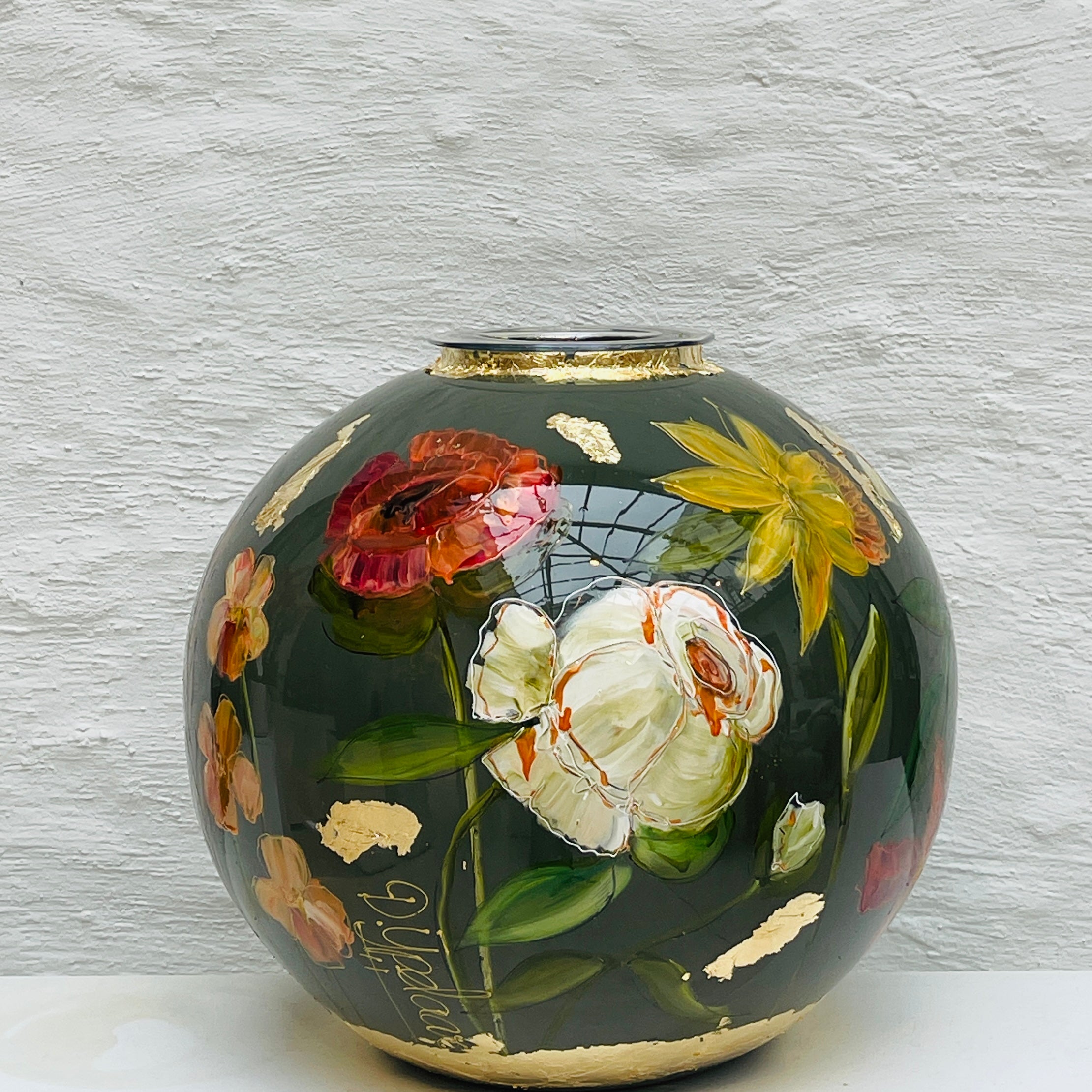 Doortje IJpelaar handgeschilderde glazen vaas LIMITED EDITION "Autumn Green" DE BORGHT EXCLUSIVE