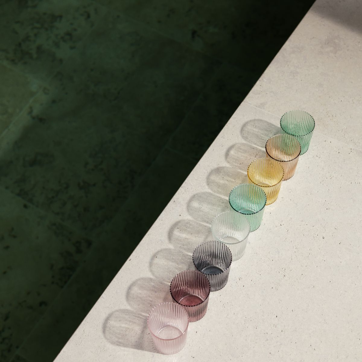 Paveau Kleurrijk geribbeld waterglas - Broome
