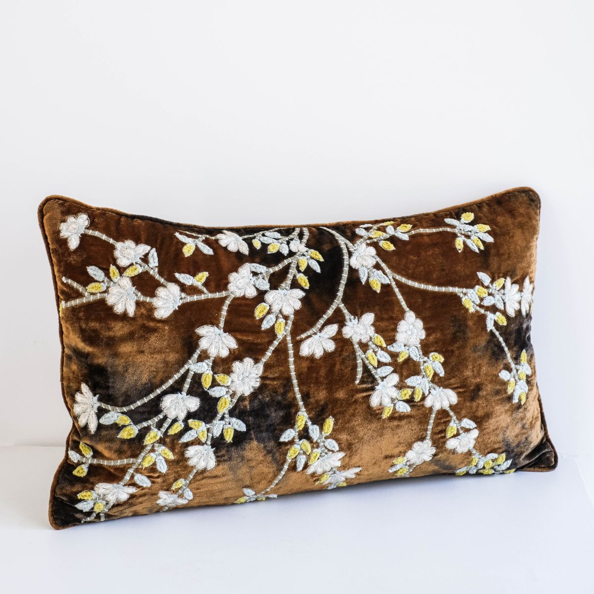 Anke Drechsel kussen Tuileries Shaded Brown