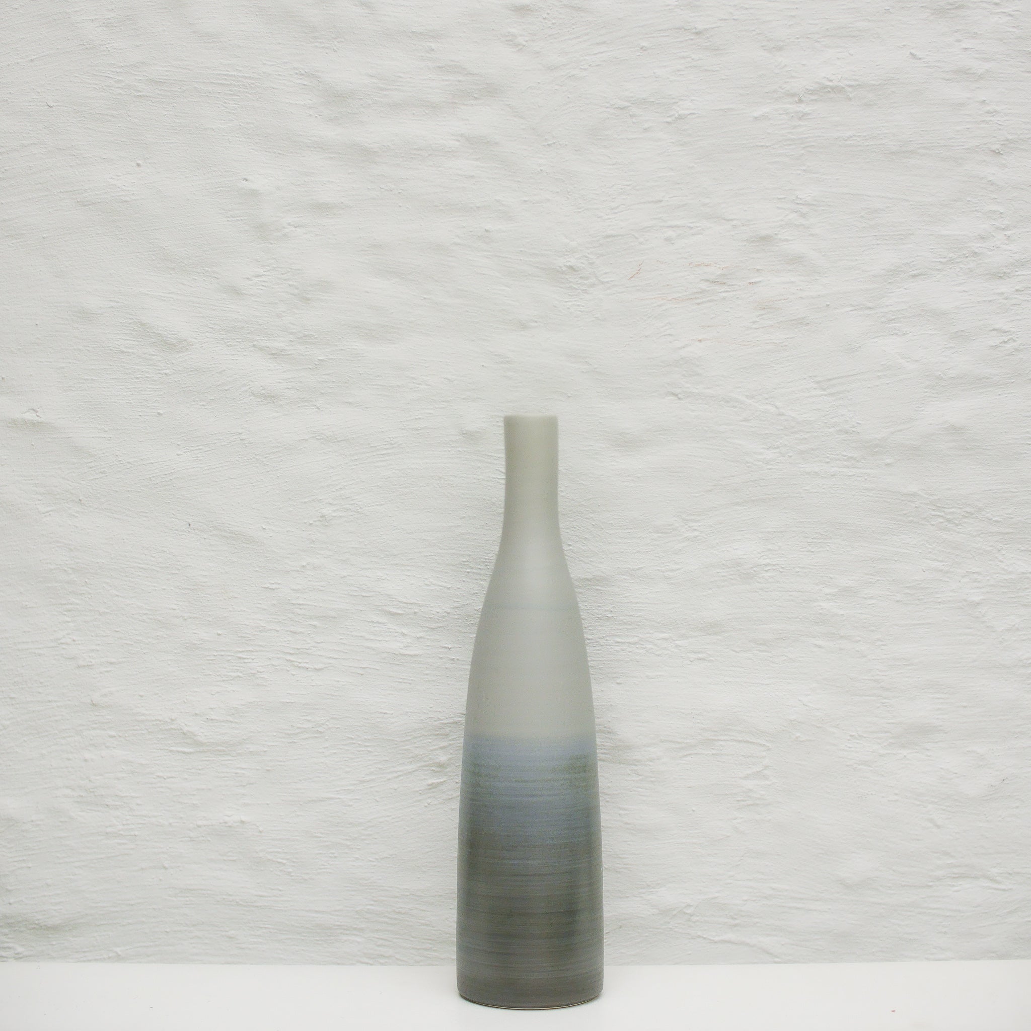 Rina Menardi keramiek fles shaded hemp