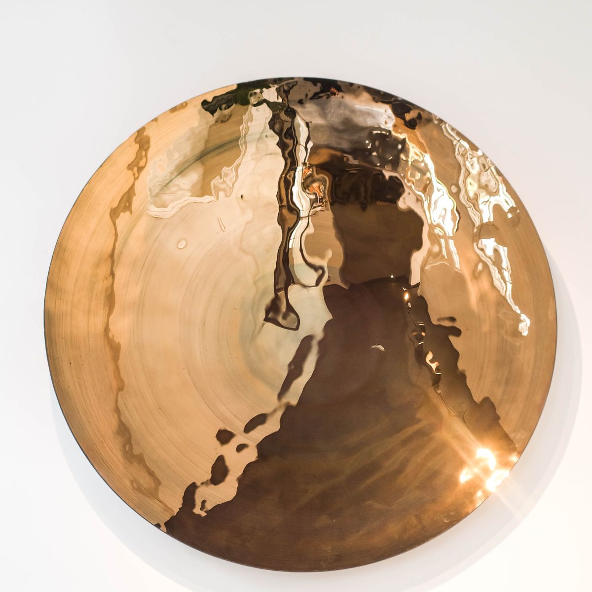 Concave Bronze Wall Plate - Regina Medeiros