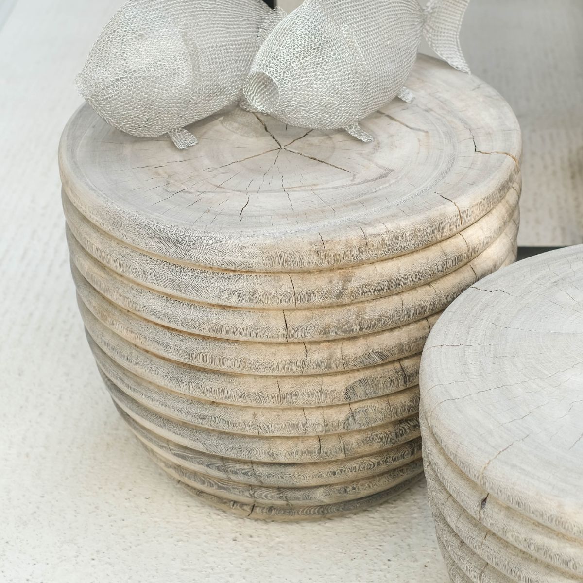 Magazijn Breit tafel "bijenkorf" suarhout grijs