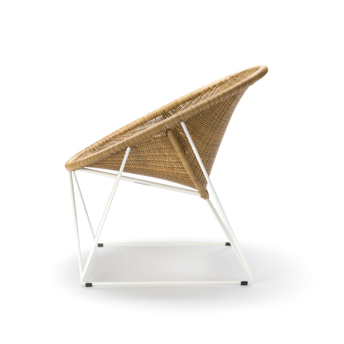 Feelgood designs C317 Lounge chair Indoor  - Yuzuru Yanakawa