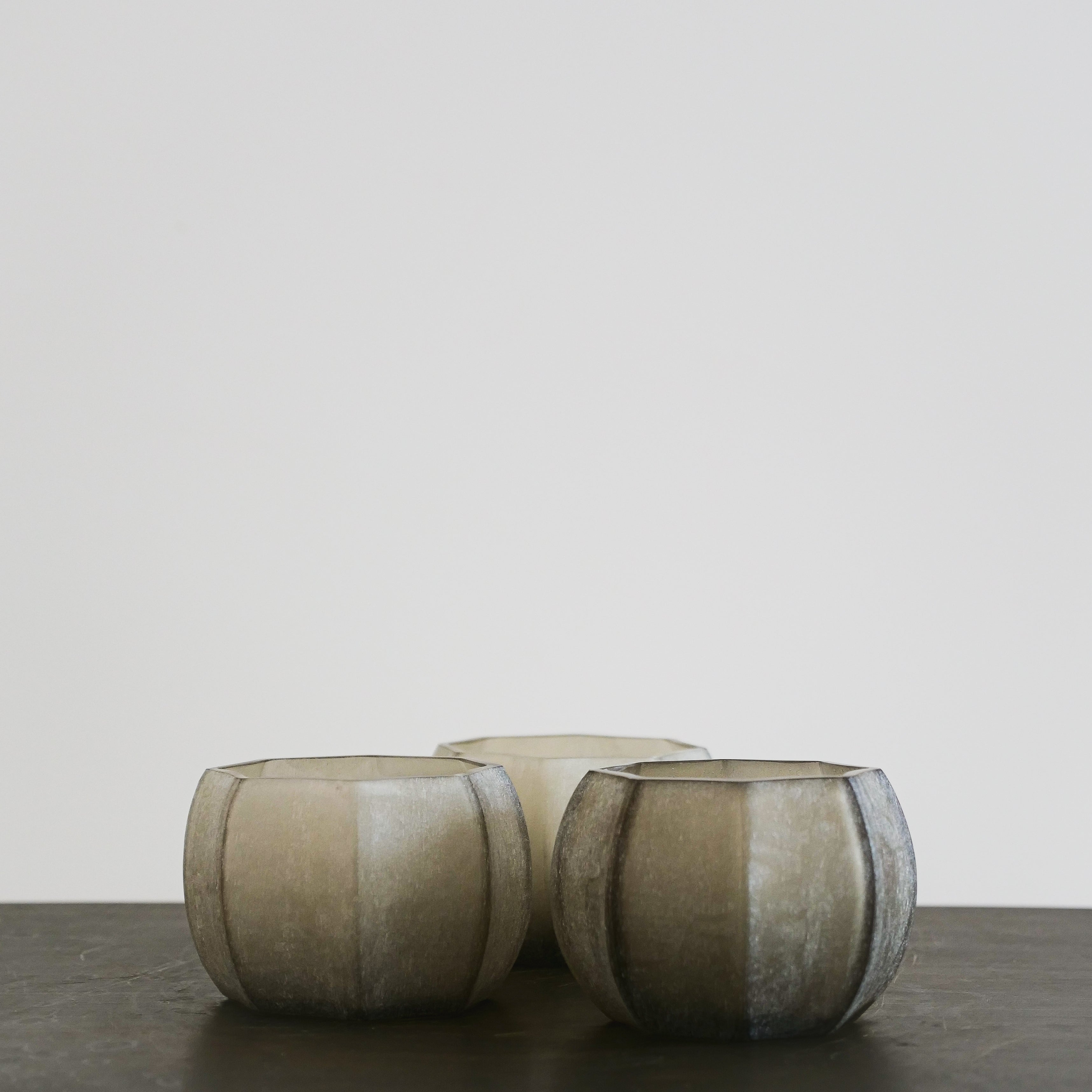 GUAXS Vase Koonam Smokegrey - Tealight