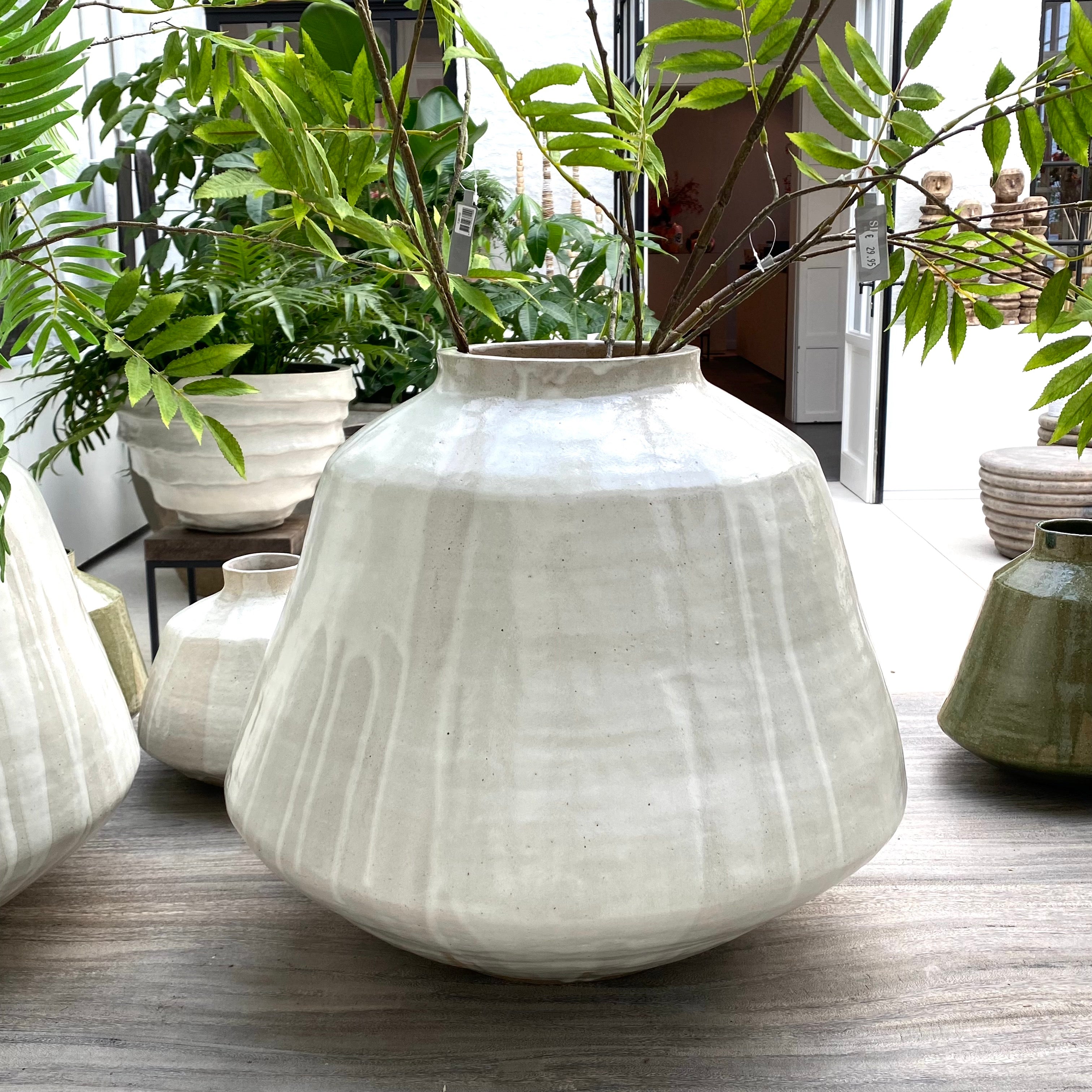 Bumblebee Vase L - White