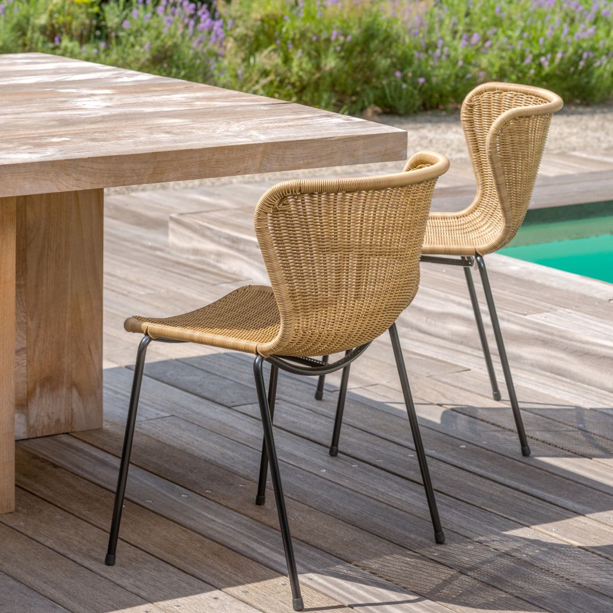 Feelgood designs chair C603 outdoor - by Yuzuru Yamakawa