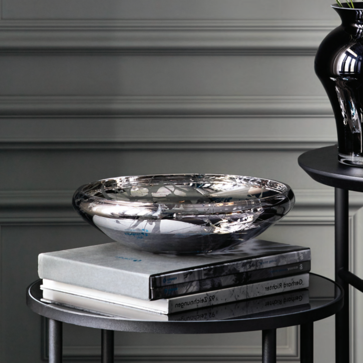 Flat bowl - decorative low glass bowl, mirror glass