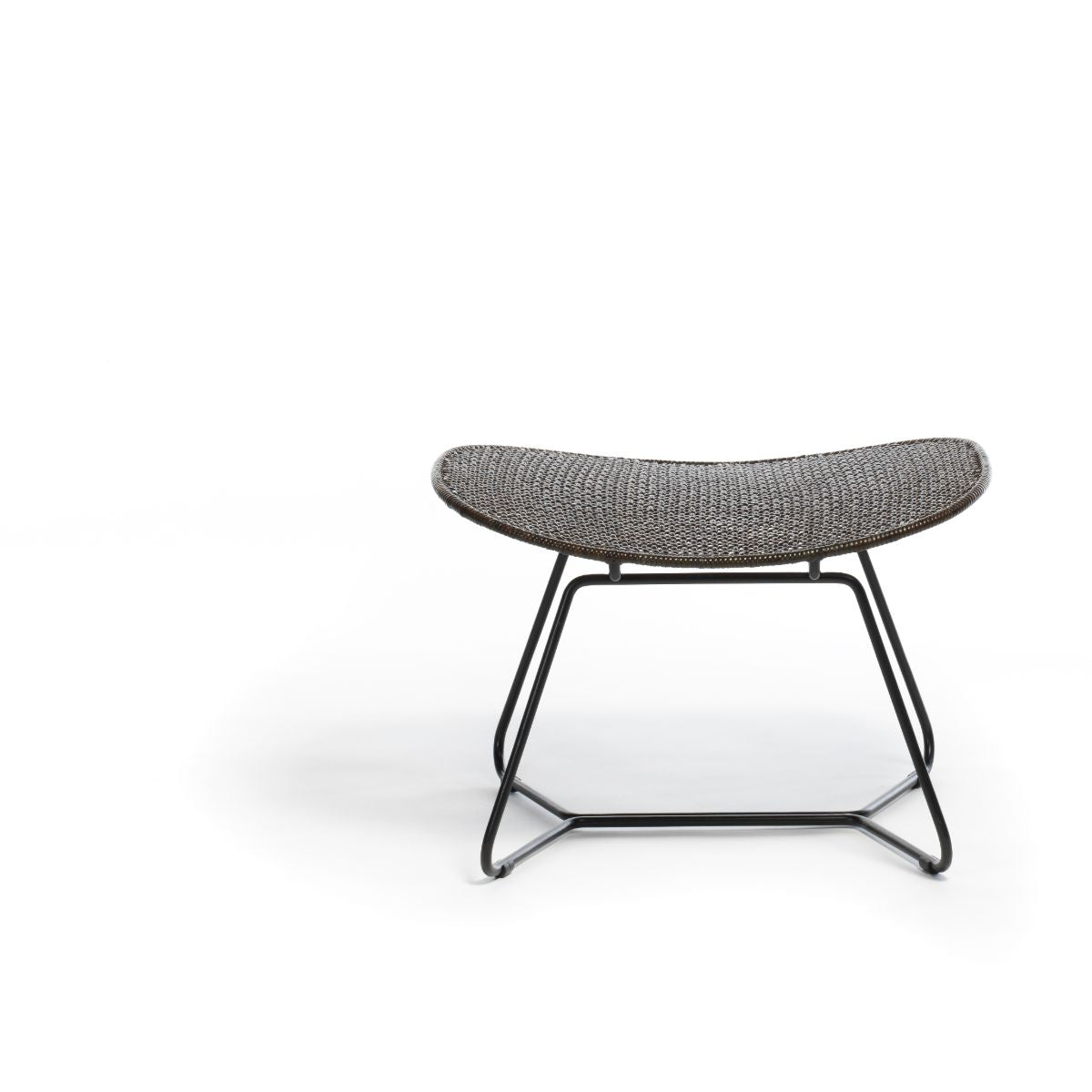 Feelgood designs Tornaux lounge & footstool zwarte frame/rattan peel outdoor